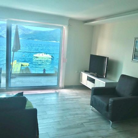 Lux Apartments Крашичі Екстер'єр фото